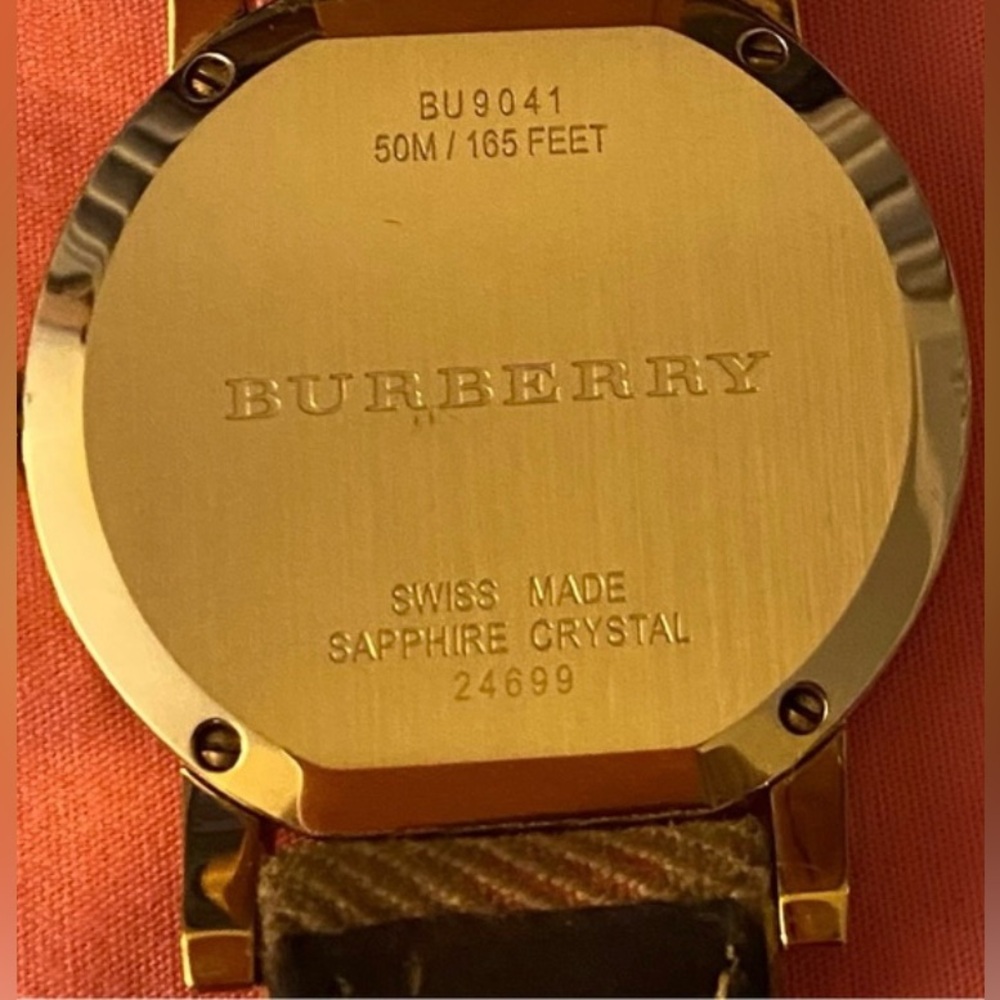 House Check Burberry City Watch - Picture 6 of 8